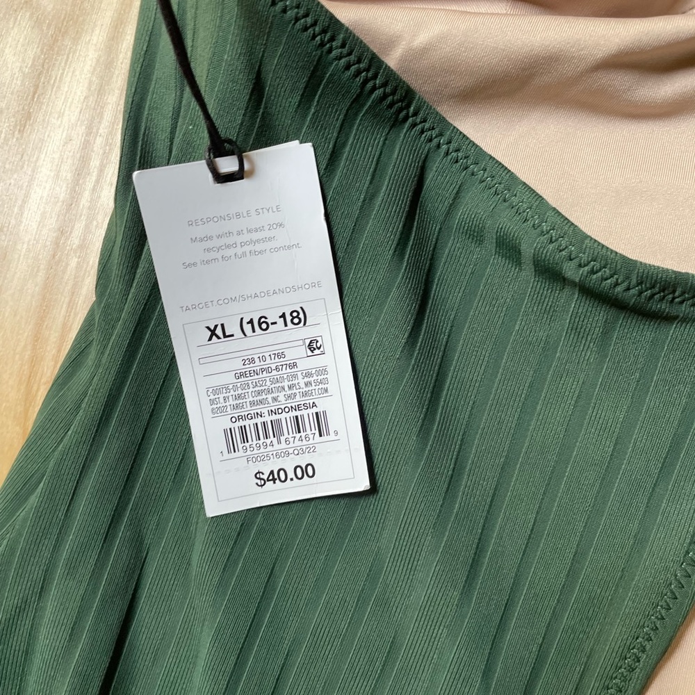 NWT Ribbed One Piece - Picture 7 of 10